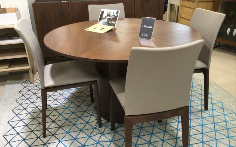 Round Ext. Table & 4 Chairs
Vaneer/Laquered/Walnut
Closed 132cm Open 148cm H:75cm
Was £4,275 Now £2,565